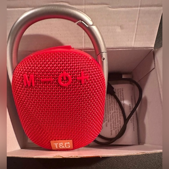 ⭐️T&G portable mini bluetooth speaker clip on Brand New⭐️ - Picture 3 of 6